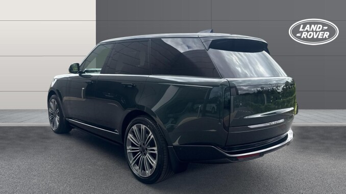 Land Rover Range Rover 3.0 D300 Autobiography 4dr Auto Diesel Estate - Image 2
